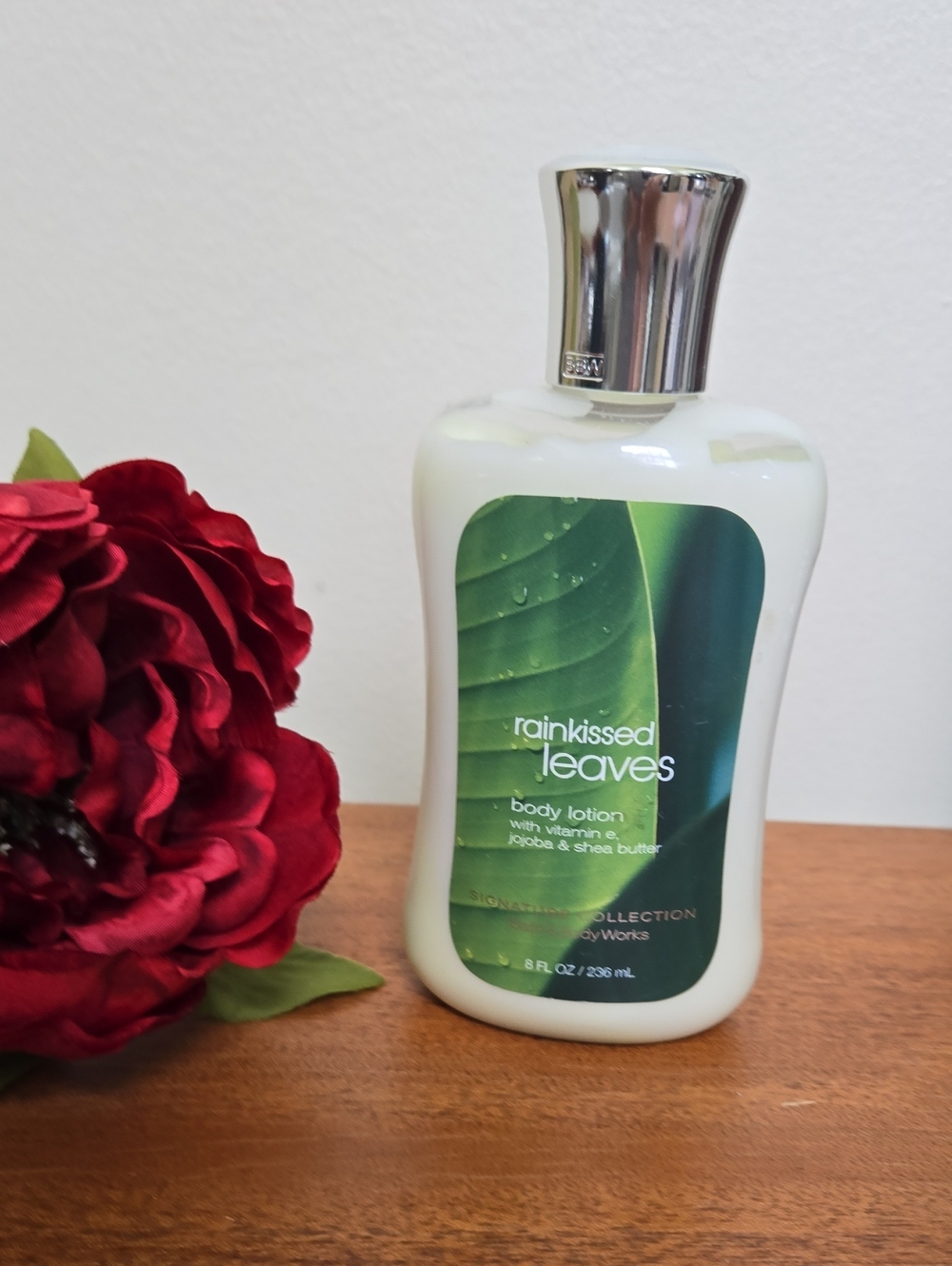 Bath & Body Works Rainkissed Leaves Lotion — NWT